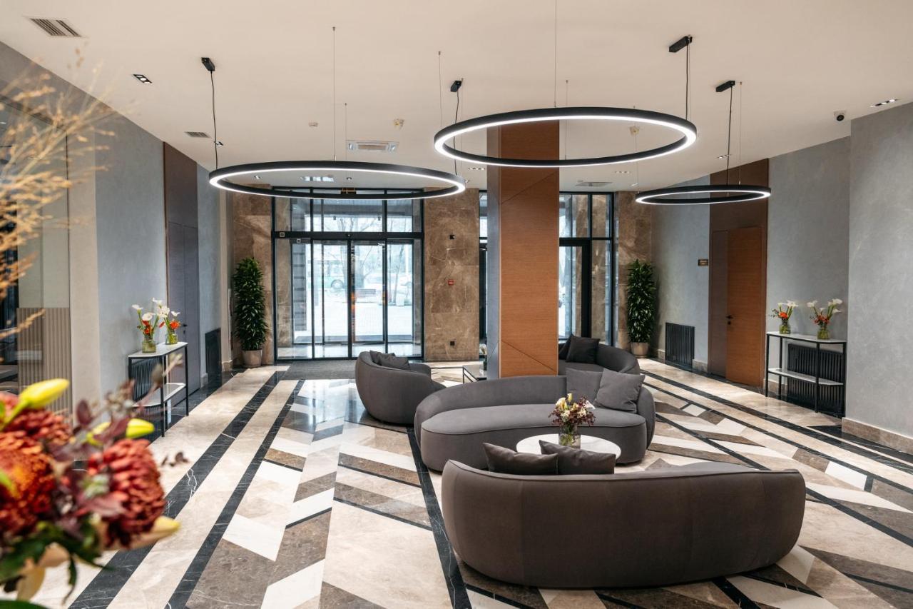 Raavah Aparthotel Алма Ата Екстериор снимка
