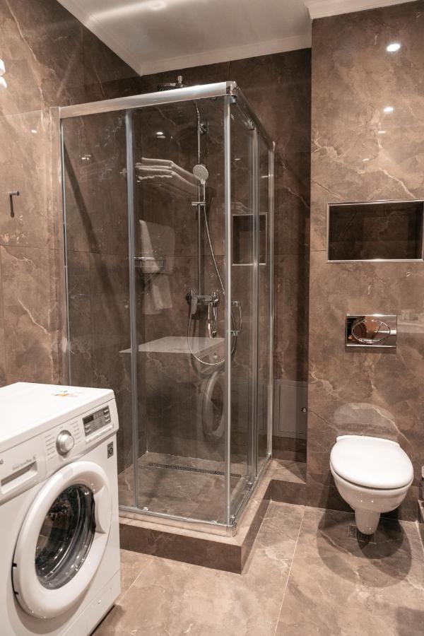 Raavah Aparthotel Алма Ата Екстериор снимка