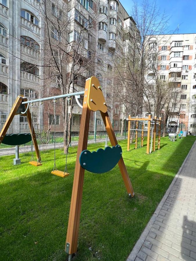Raavah Aparthotel Алма Ата Екстериор снимка